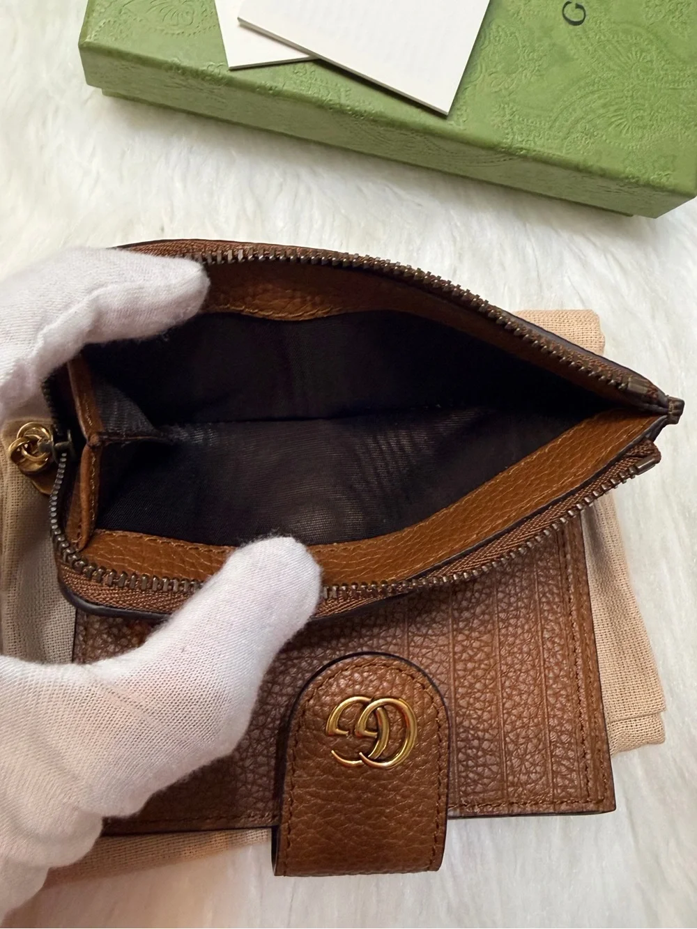 SOLD‼️Gucci GG Bamboo Grained Leather Bifold Compact Wallet - Picture 4 of 14